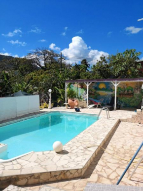 Villa d'une chambre avec piscine privee jardin clos et wifi a Trois Rivieres
